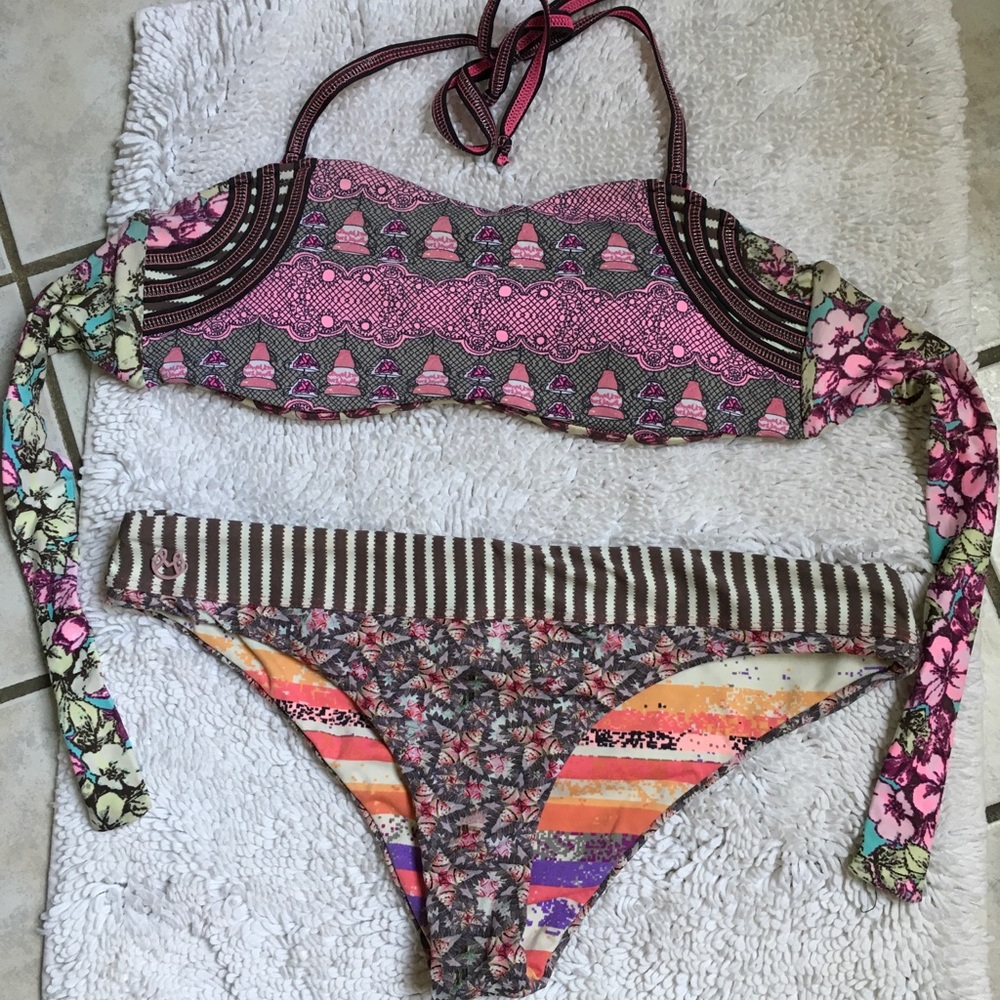 Maaji Bikini swimsuit reversible